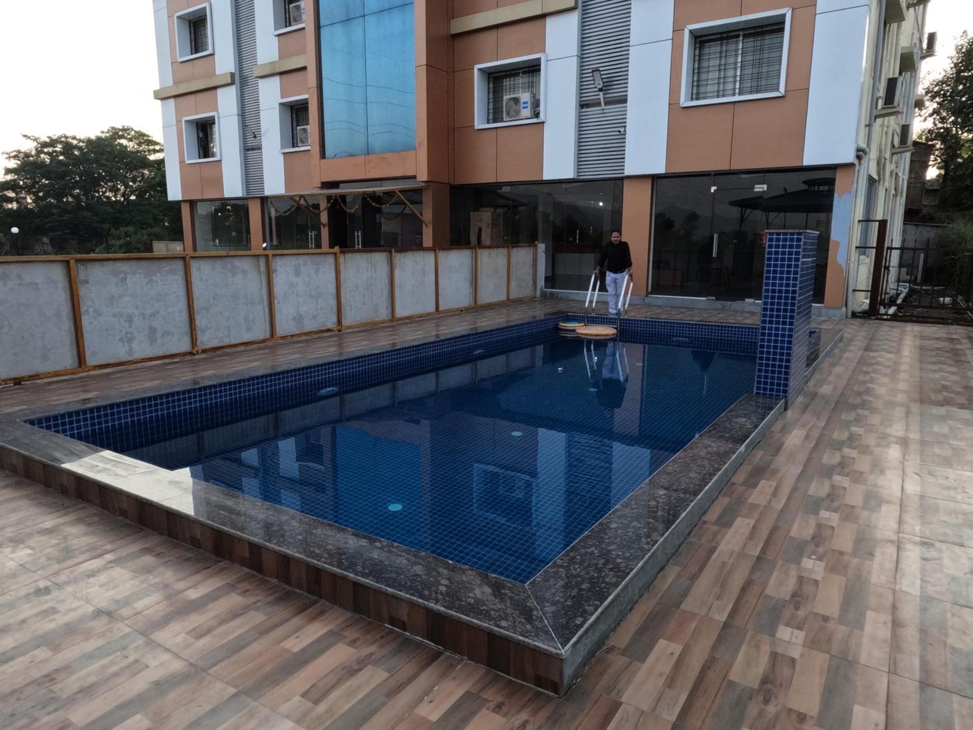 Hotel Sandesh Palace Lonavala Dış mekan fotoğraf